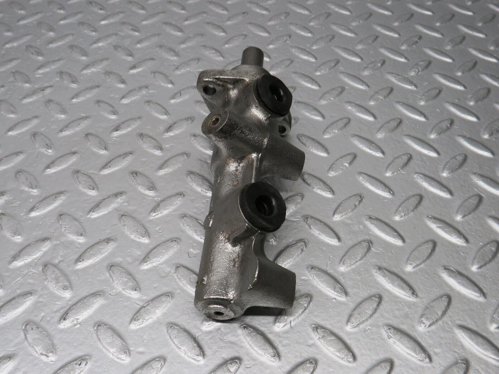 39199 Mercedes-Benz R107 500SL Brake Master Cylinder ATE