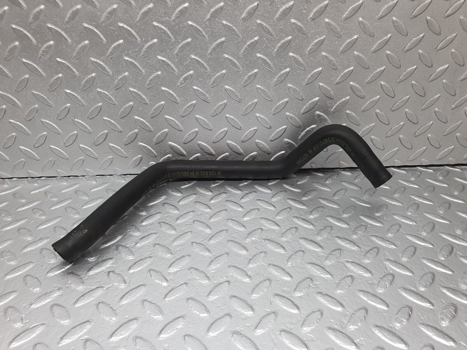 42554 Mercedes-Benz R129 320SL Coupe Coolant Hose Pipe 1298321394