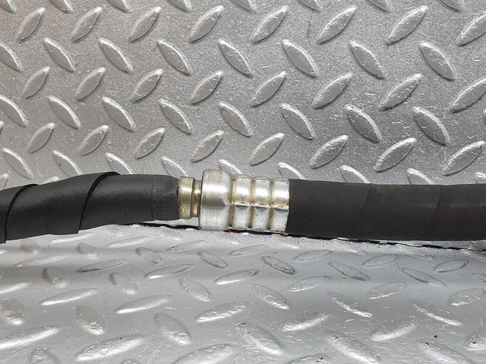 43807 Mercedes-Benz C126 380SEC Coupe Air Condition Hose Pipe 1268301415 1268301515 1269970581