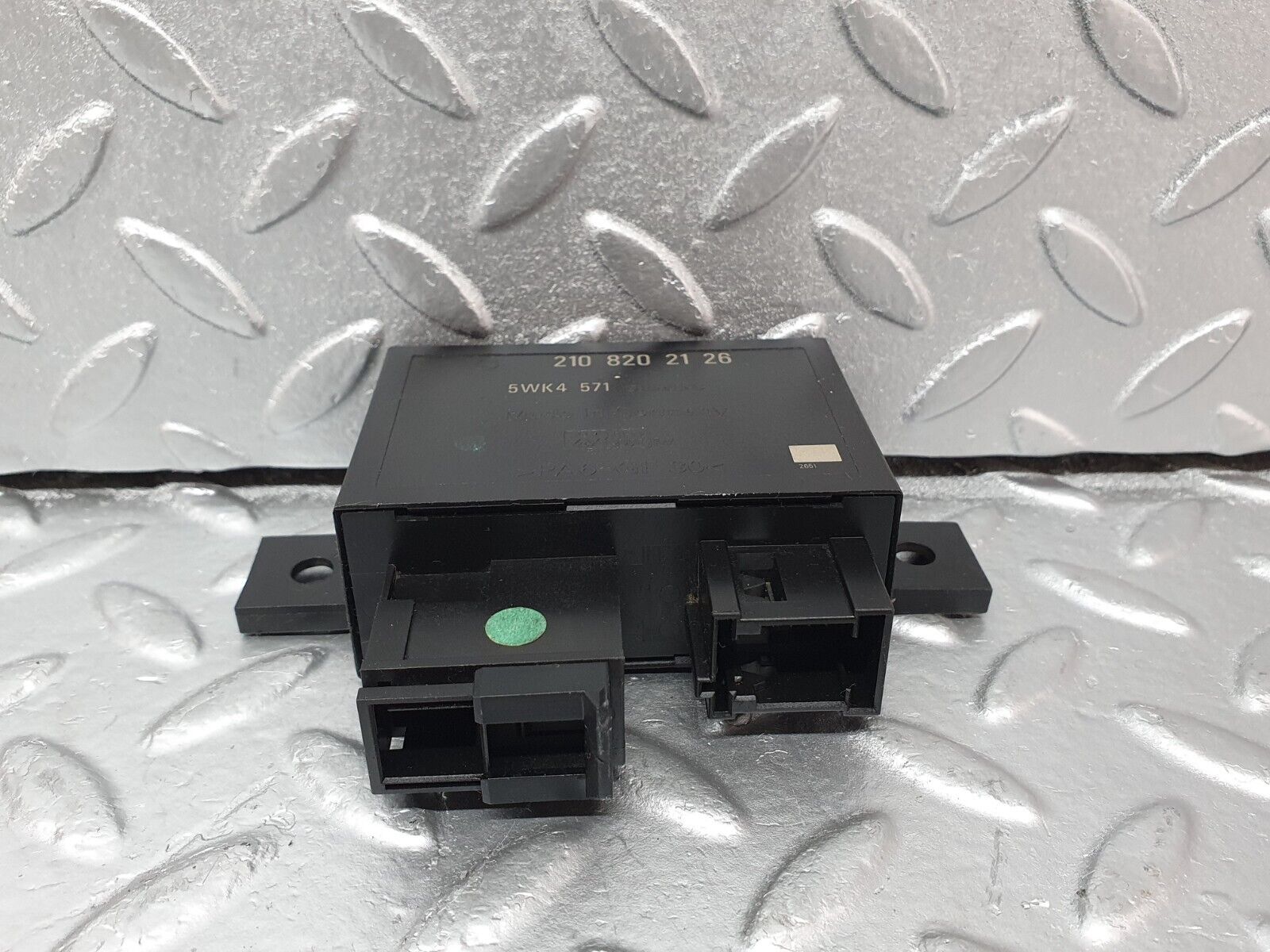 42153 Mercedes-Benz R129 320SL Coupe Remote Central Locking Control Module 2108202126