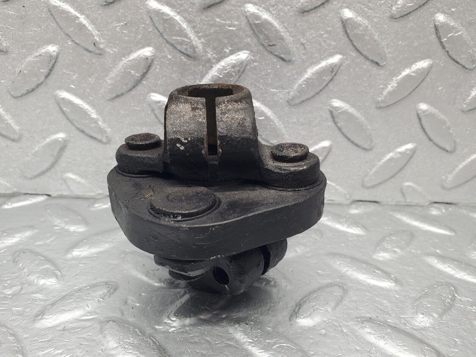46005 Mercedes-Benz V123 240D LWB Steering Column Lower Shaft Connector