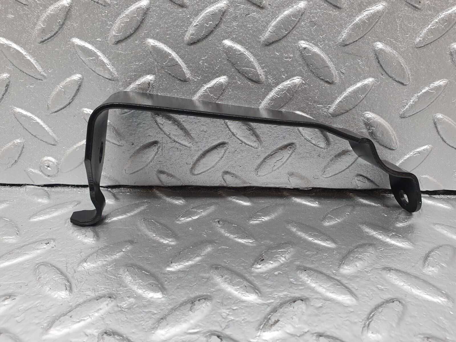 42120 Mercedes-Benz W202 C200 Anti Roll Bar Holder Bracket Front Right