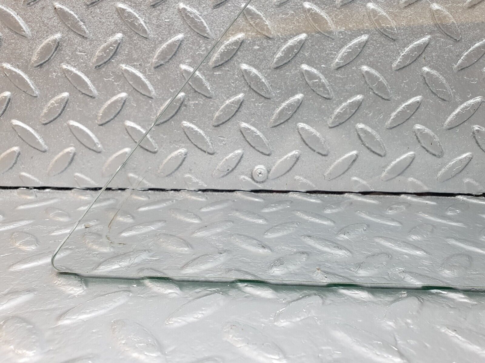 43224 Mercedes-Benz W108 280SE Rear Left Quarter Window Glass