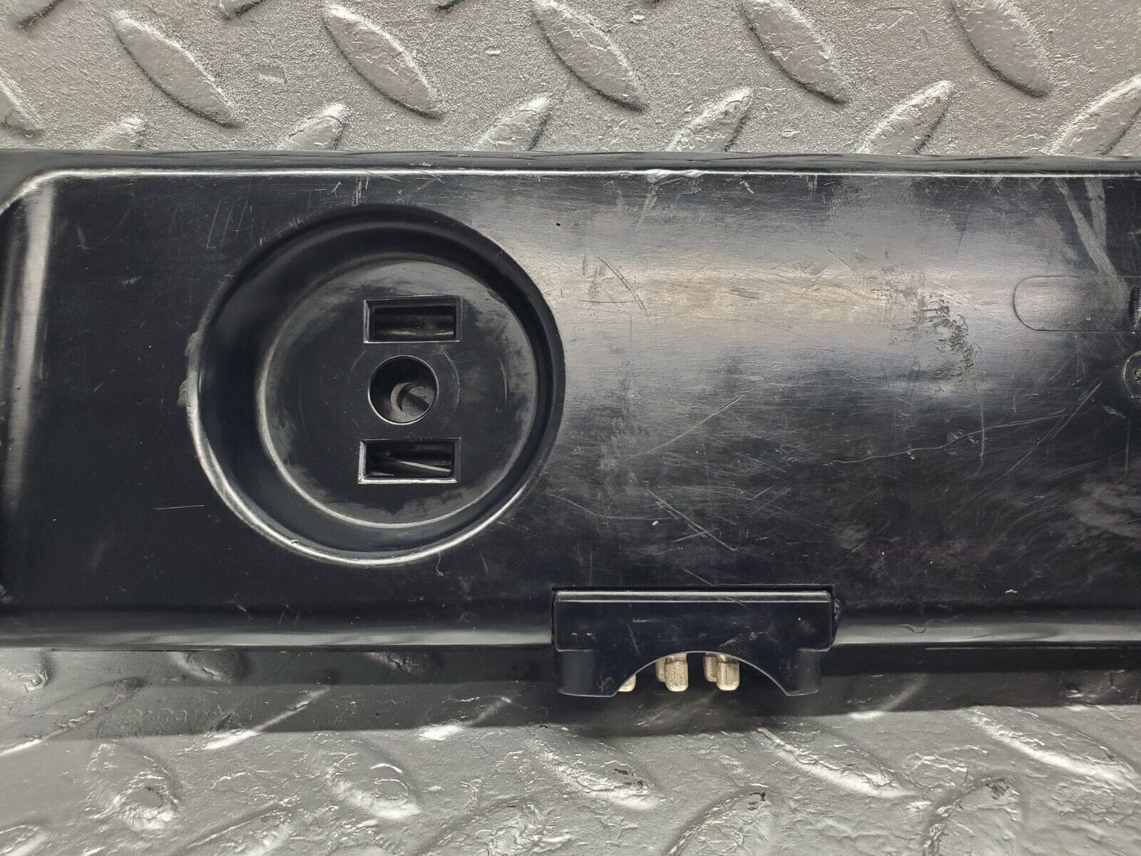 46439 Mercedes-Benz C123 280CE Coupe Tail Light Bulb Holder Right Side 22064R