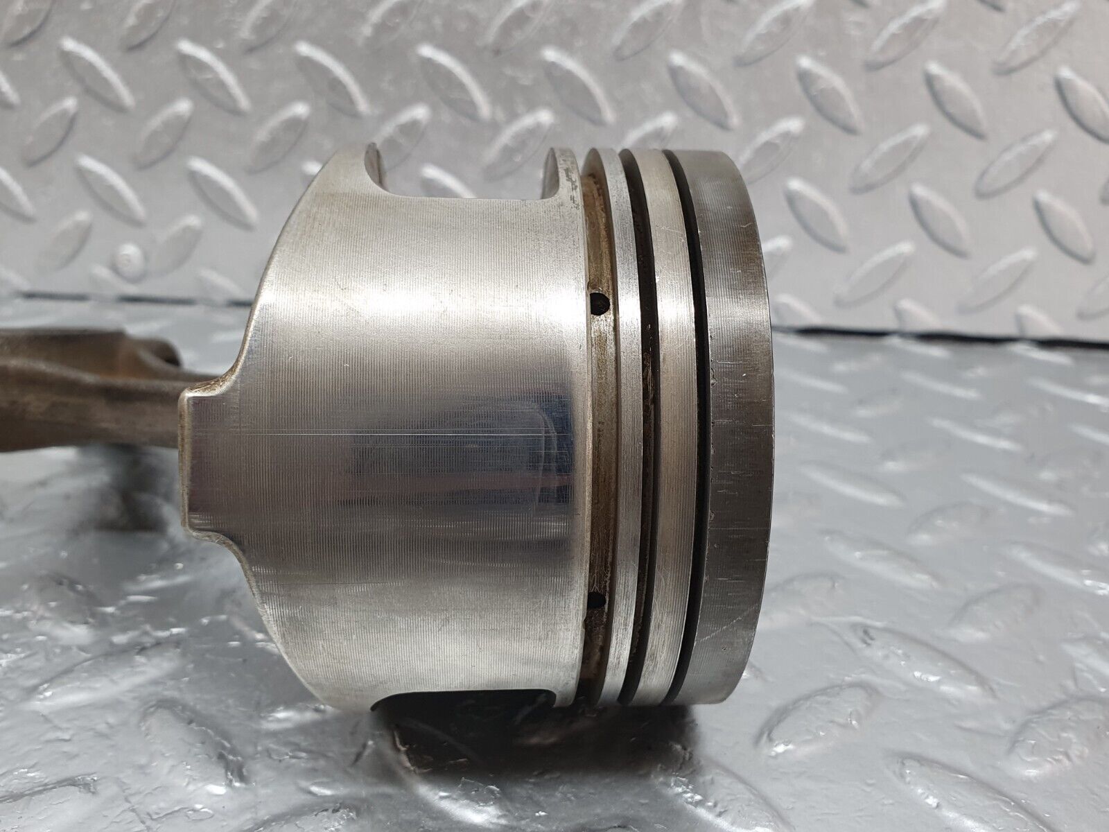 43776 Mercedes-Benz C126 380SEC Coupe Piston With Connecting Rod 88.010 11610