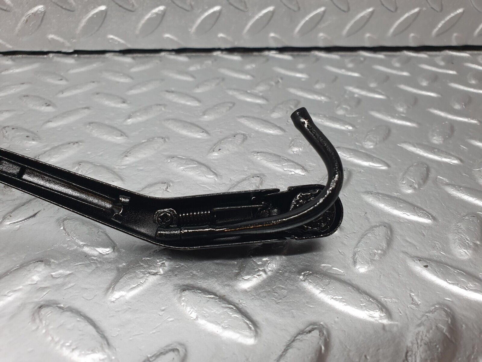 42348 Mercedes-Benz R129 320SL Coupe Headlight Wiper Arm Left Side