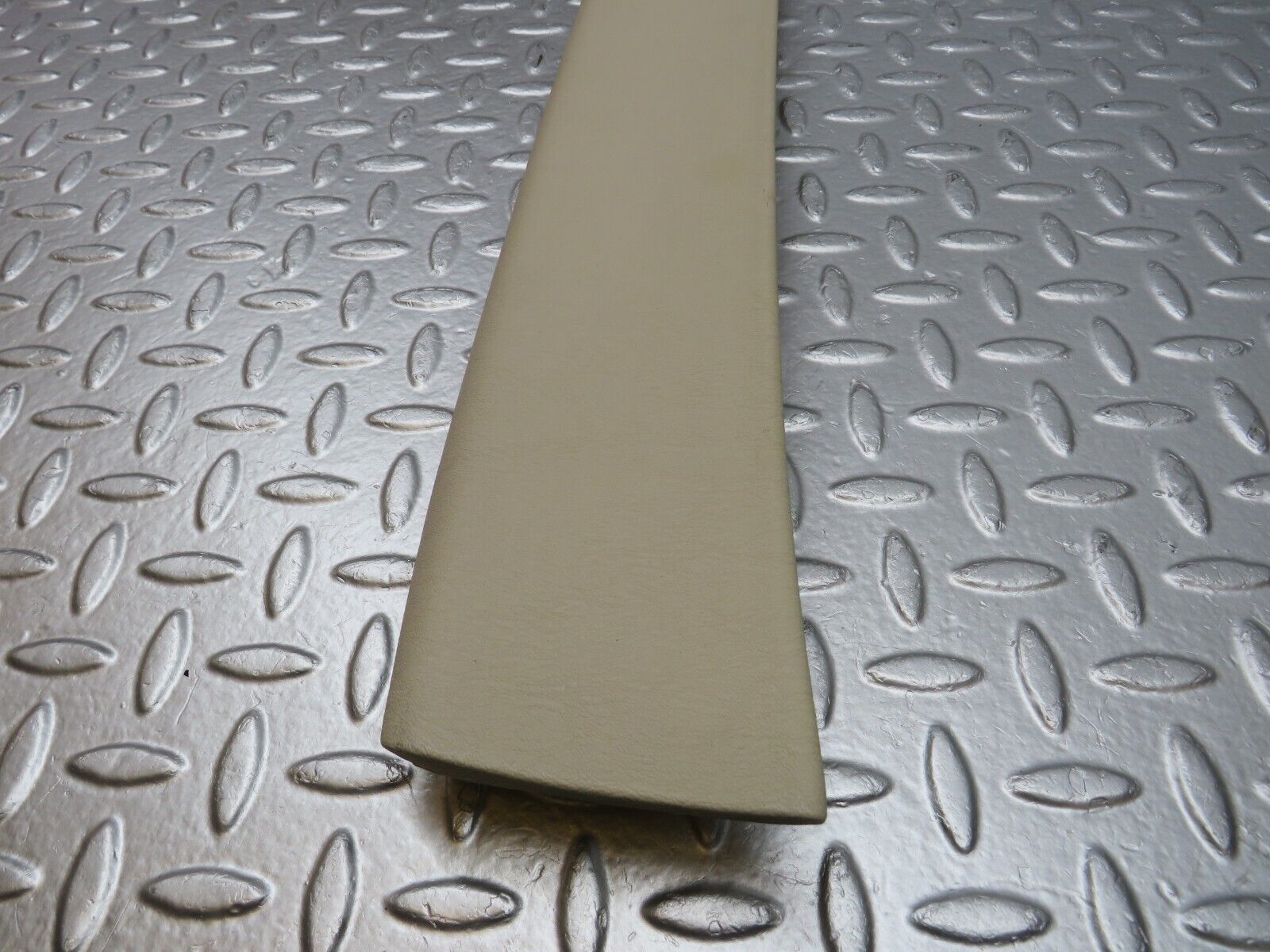 40191 Mercedes-Benz R107 Hardtop Rear Headlining Panel Beige