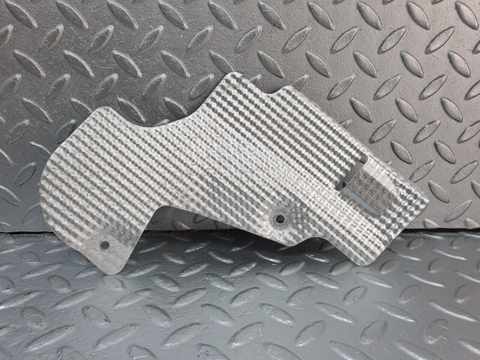 41892 Mercedes-Benz W202 C200 Exhaust Heat Shield