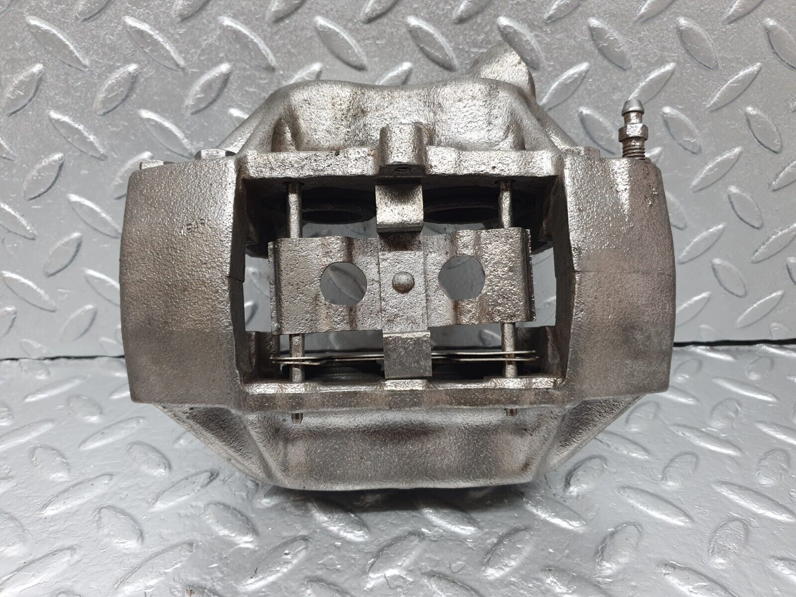 42562 Mercedes-Benz R129 320SL Coupe Front Right Brake Caliper Ate 36
