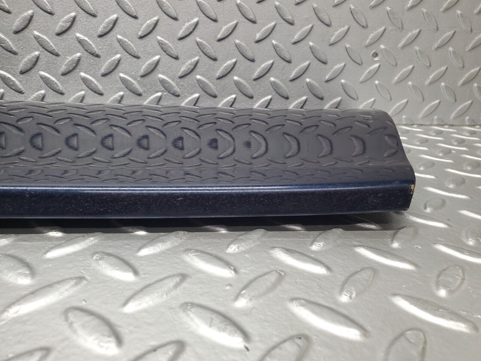 46747 Mercedes-Benz R129 320SL Coupe Left Door Lower Moulding Trim 1296902140