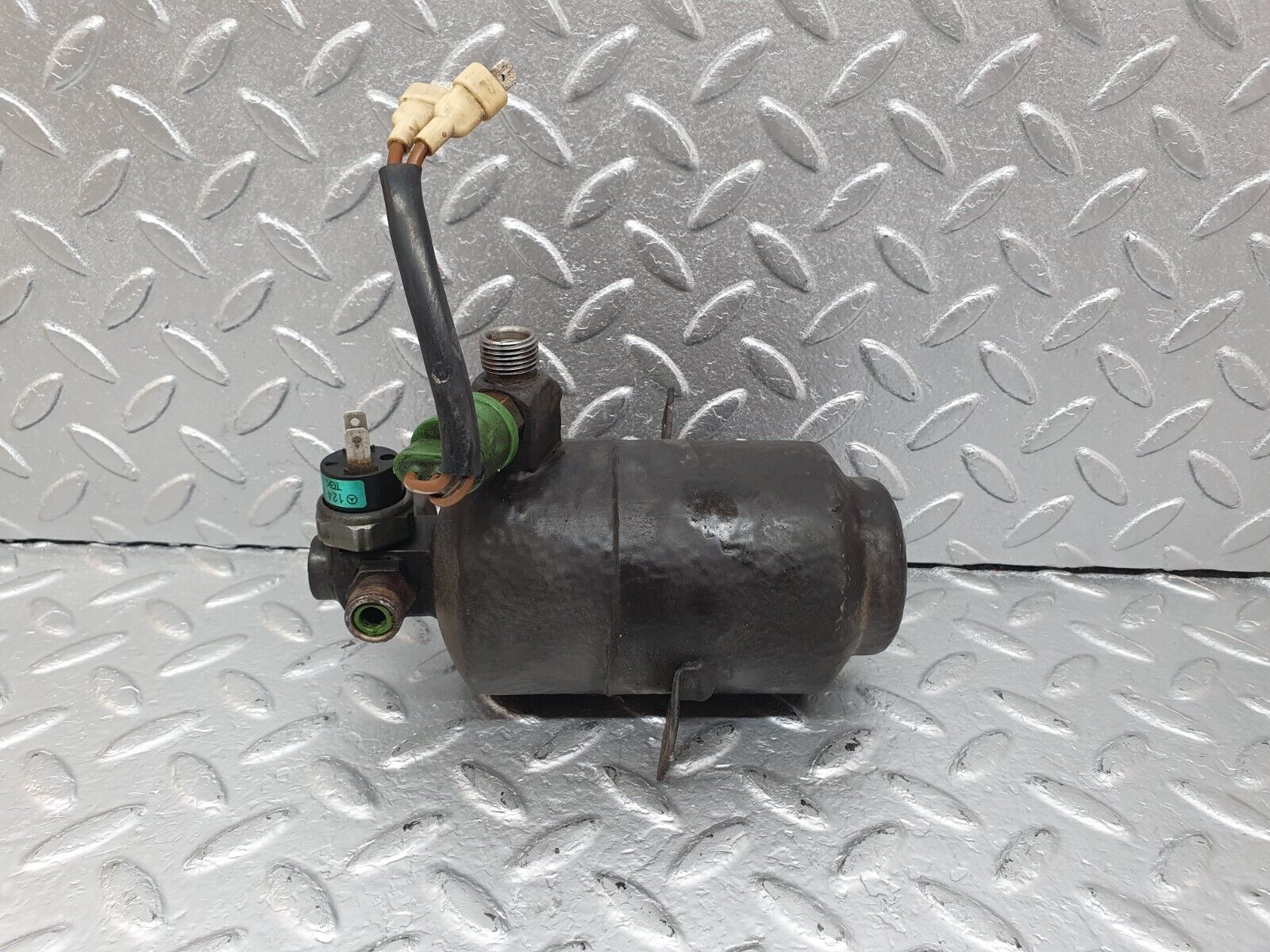 42501 Mercedes-Benz R129 320SL Coupe Air Conditioning Air Dryer 1248213651 0048206710