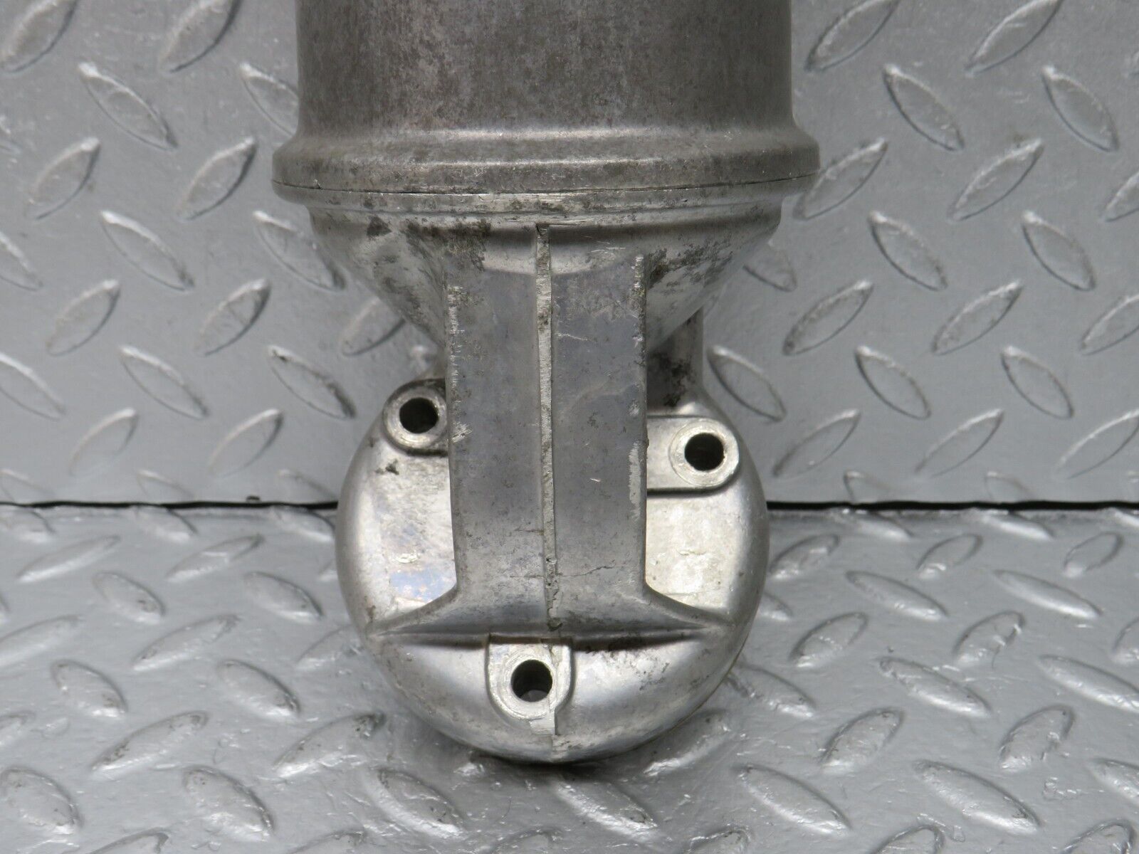 39880 Mercedes-Benz R107 350SL Oil Filter Housing 1161840309