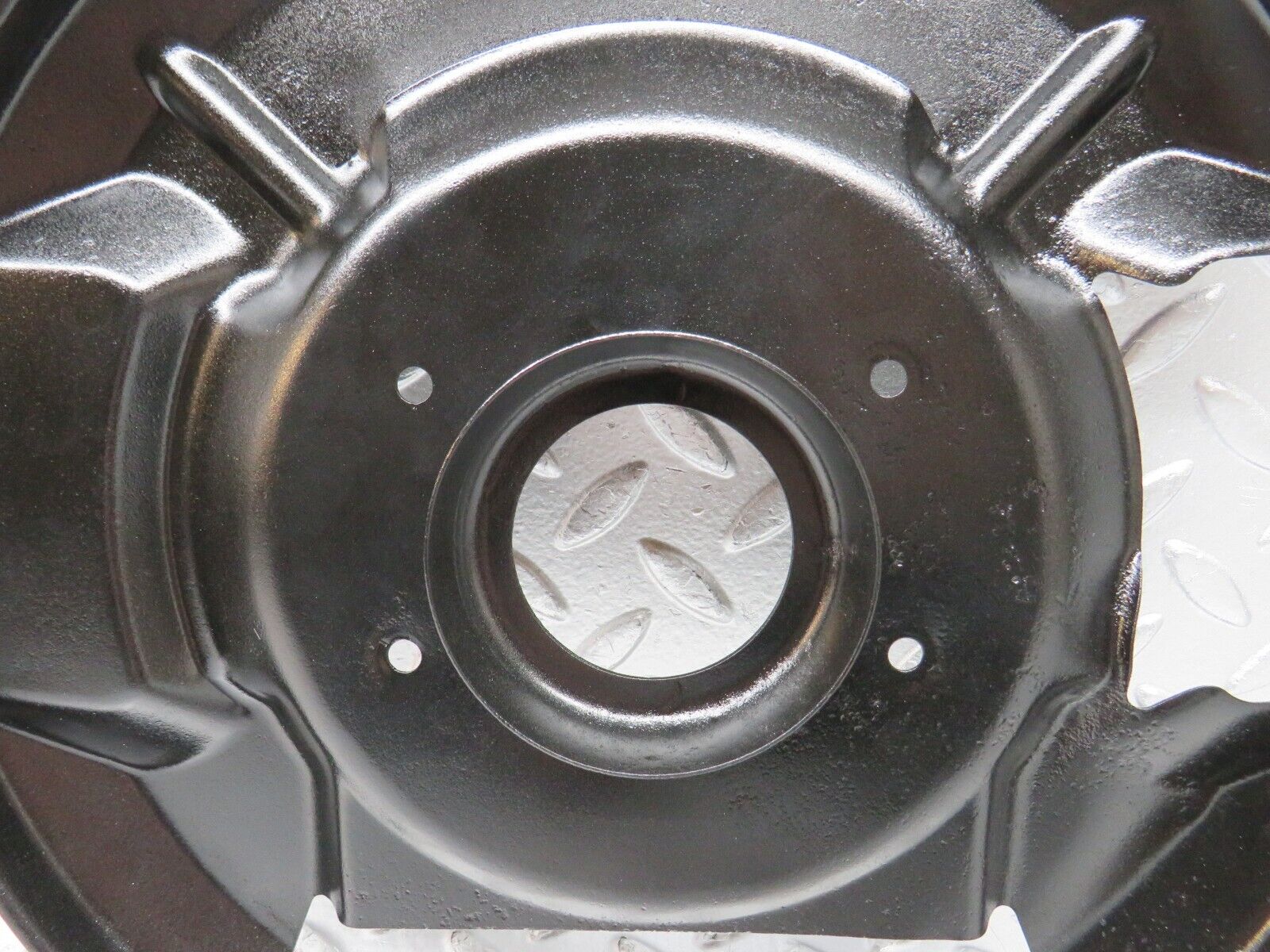 33014 Mercedes-Benz C107 R107 350 V8 Front Left Brake Disc Protection Plate