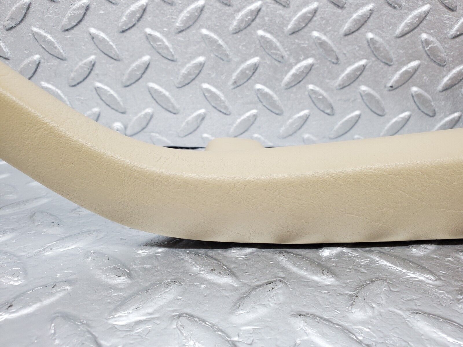 45613 Mercedes-Benz W126 420SE Rear Right Interior Door Handle Beige 1269701201