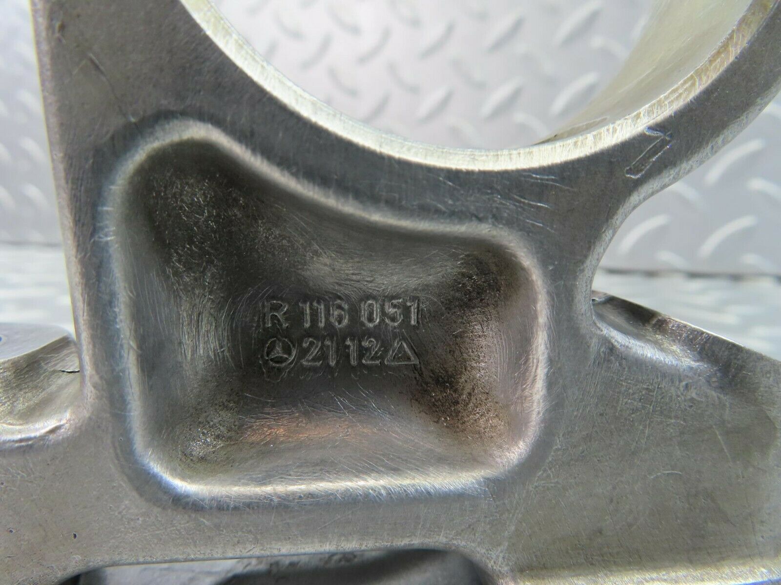 8977 Mercedes-Benz R107 Camshaft Tower Bearing 1160512112