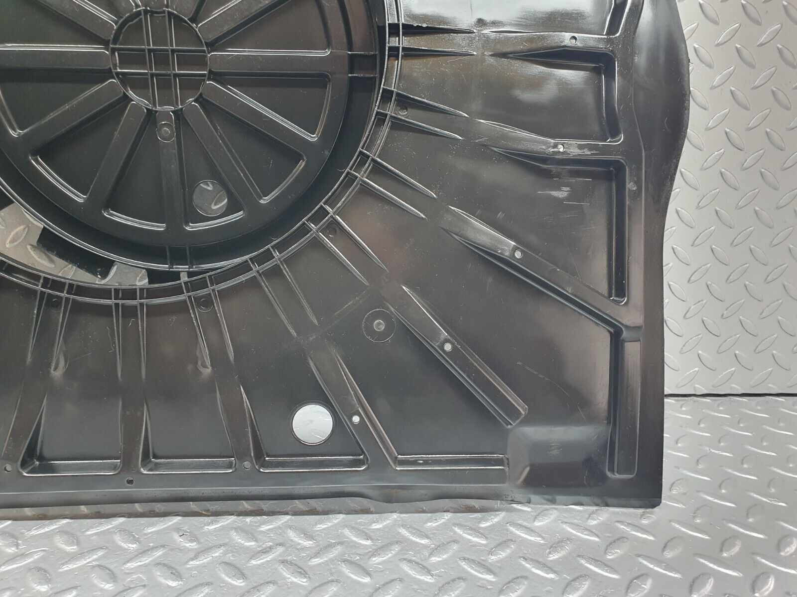 42662 Mercedes-Benz W201 190 2.0L Trunk Boot Spare Wheel Cover 2016931633