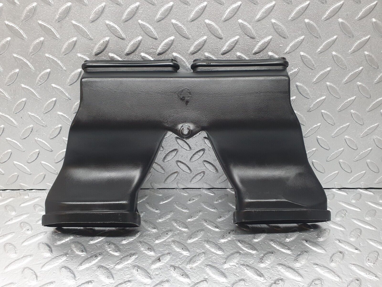 43504 Mercedes-Benz C126 380SEC Coupe Dashboard Centre Air Vent 1268310036