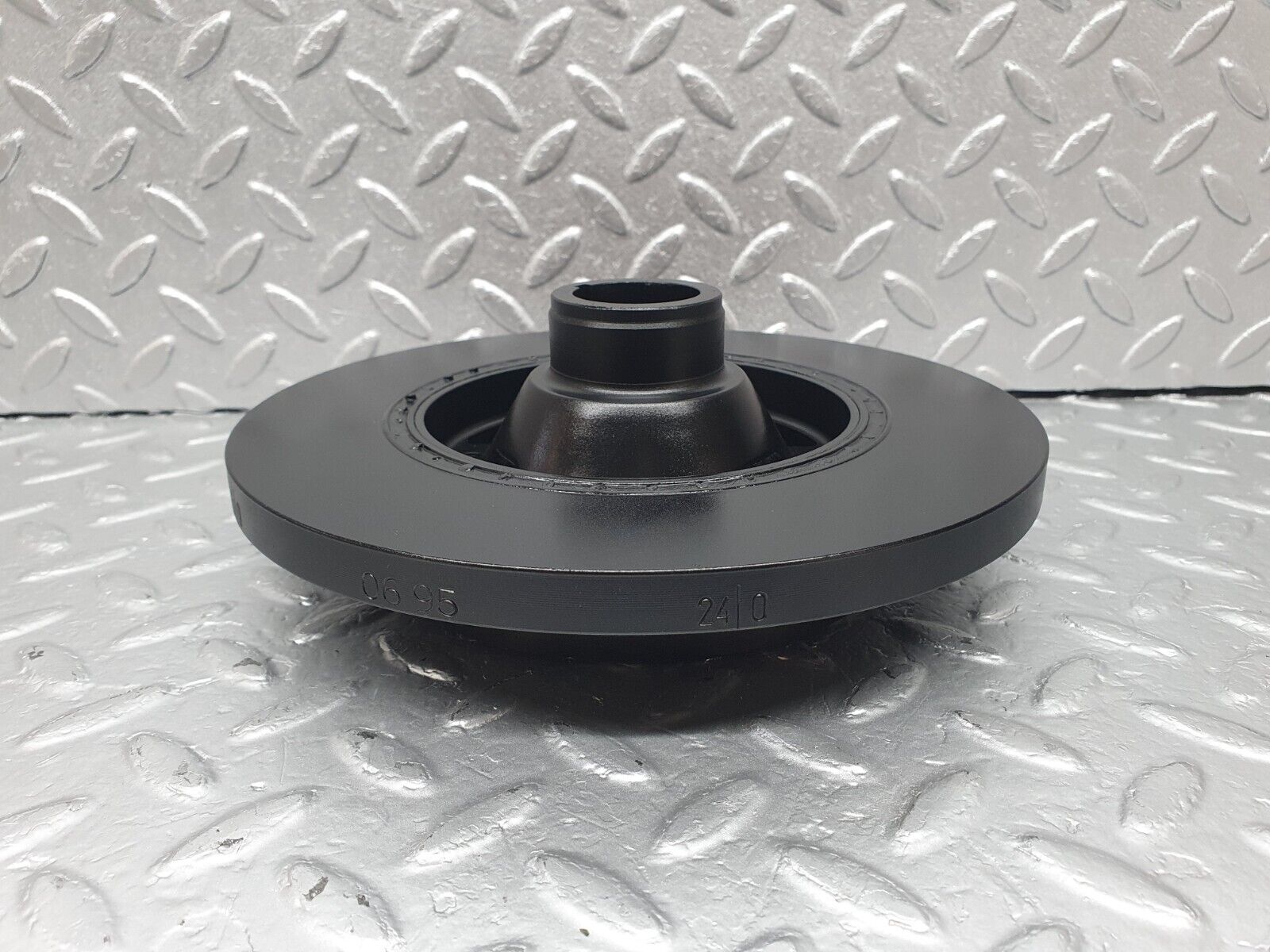 42466 Mercedes-Benz R129 320SL Coupe Crankshaft Vibration Damper 1040301703