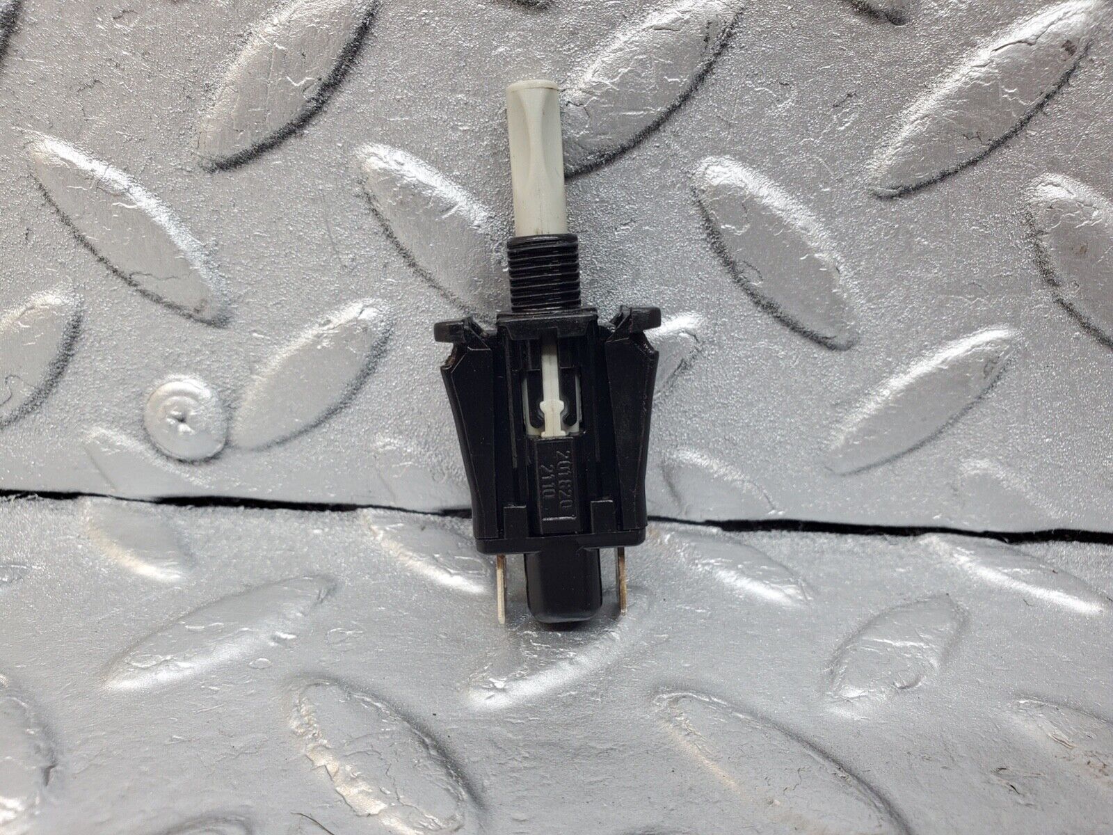 44653 Mercedes-Benz W124 220E Door Contact Switch 2018202110