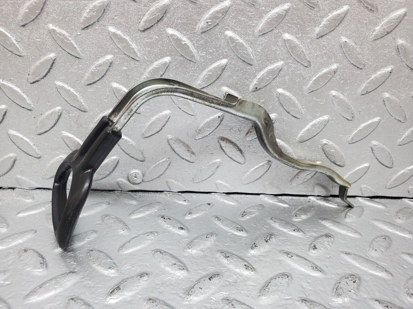 44413 Mercedes-Benz W123 280E Front Right Seat Side Height Adjust Handle