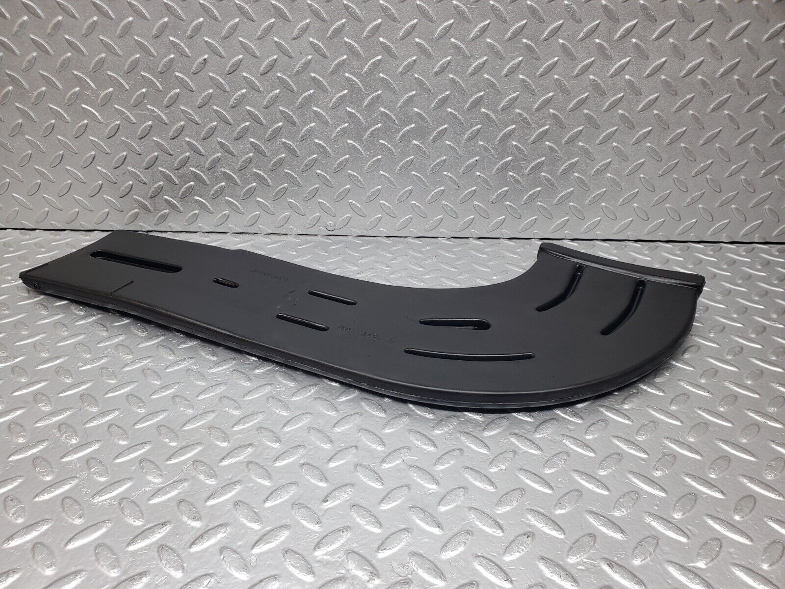 45625 Mercedes-Benz W126 420SE Air Duct Heater Ventilation Right 1268314846