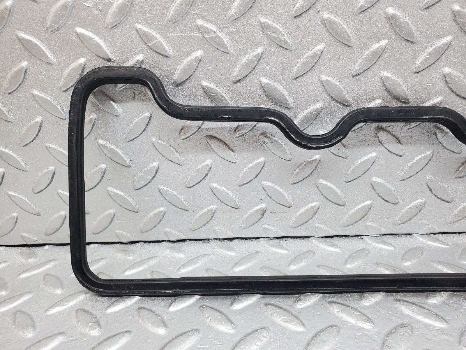 45283 Mercedes-Benz C107 350SLC Coupe Valve Cover Gasket Right Side 1160160621