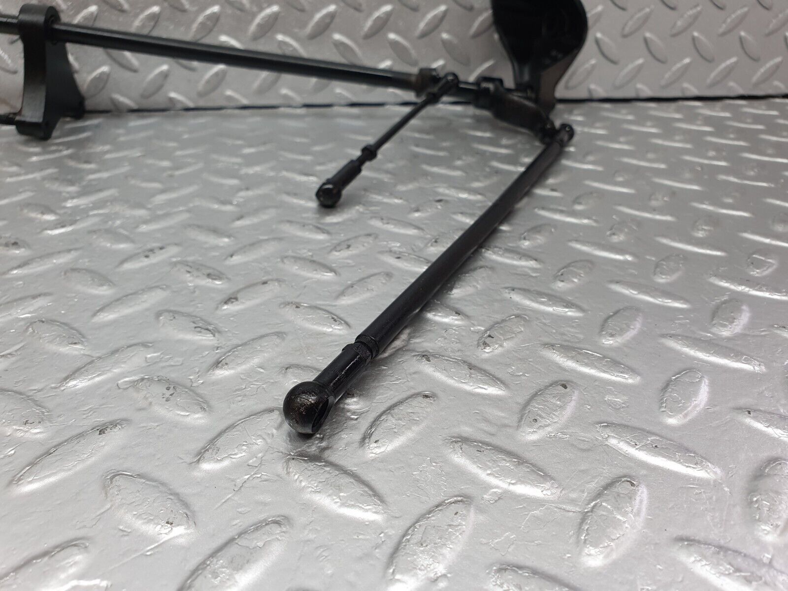 43445 Mercedes-Benz W108 280SE Throttle Linkage 1290721601