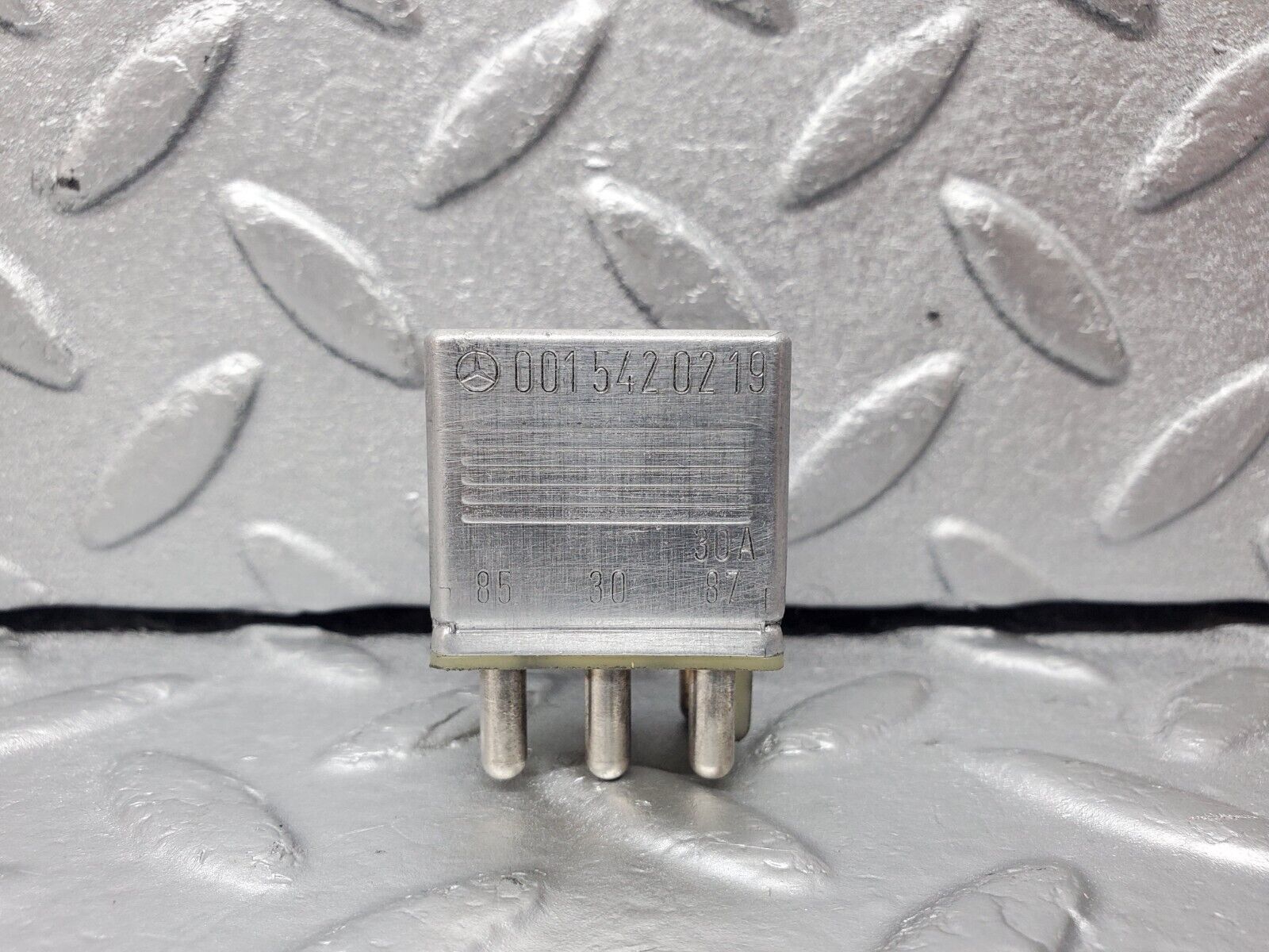 45537 Mercedes-Benz W126 420SE Multi Purpose Relay 0015420219