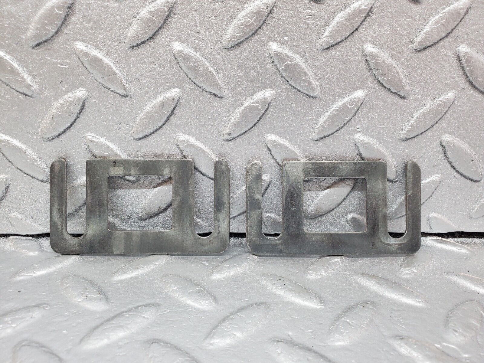 45632 Mercedes-Benz W126 420SE Right Door Lock Latch