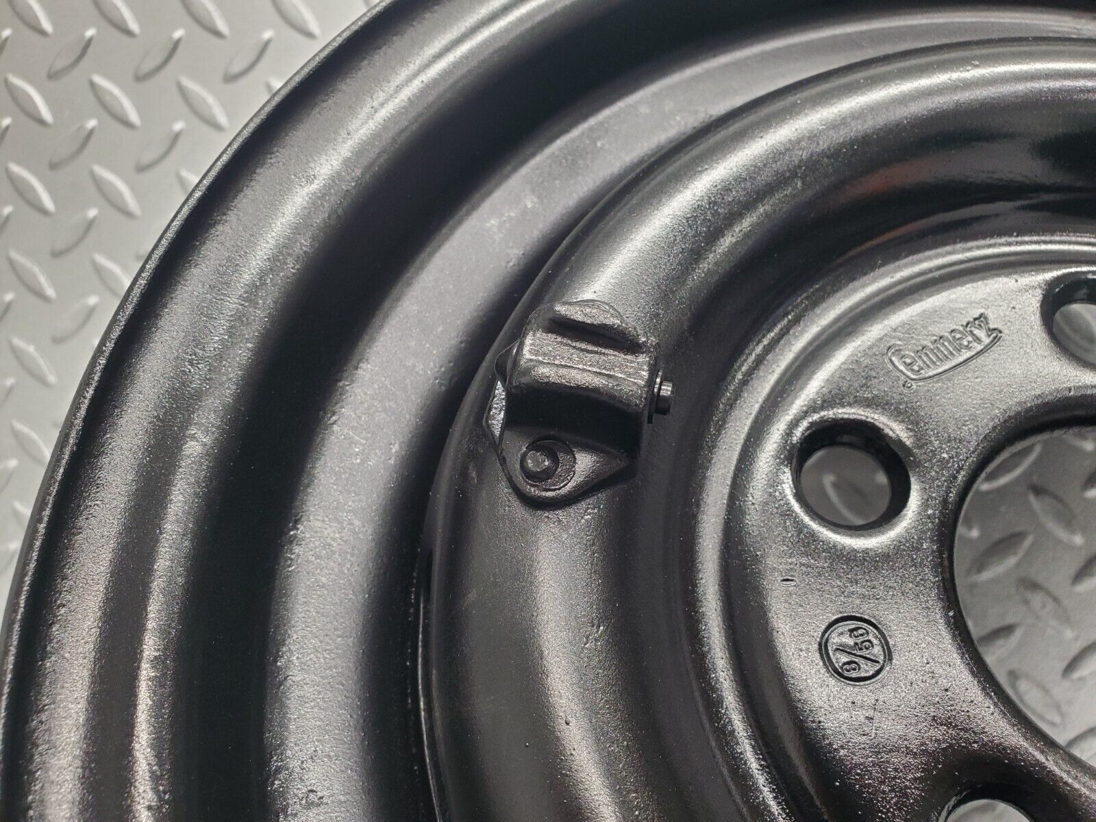 46127 Mercedes-Benz 190SL Steel Wheel 5Kx13-B