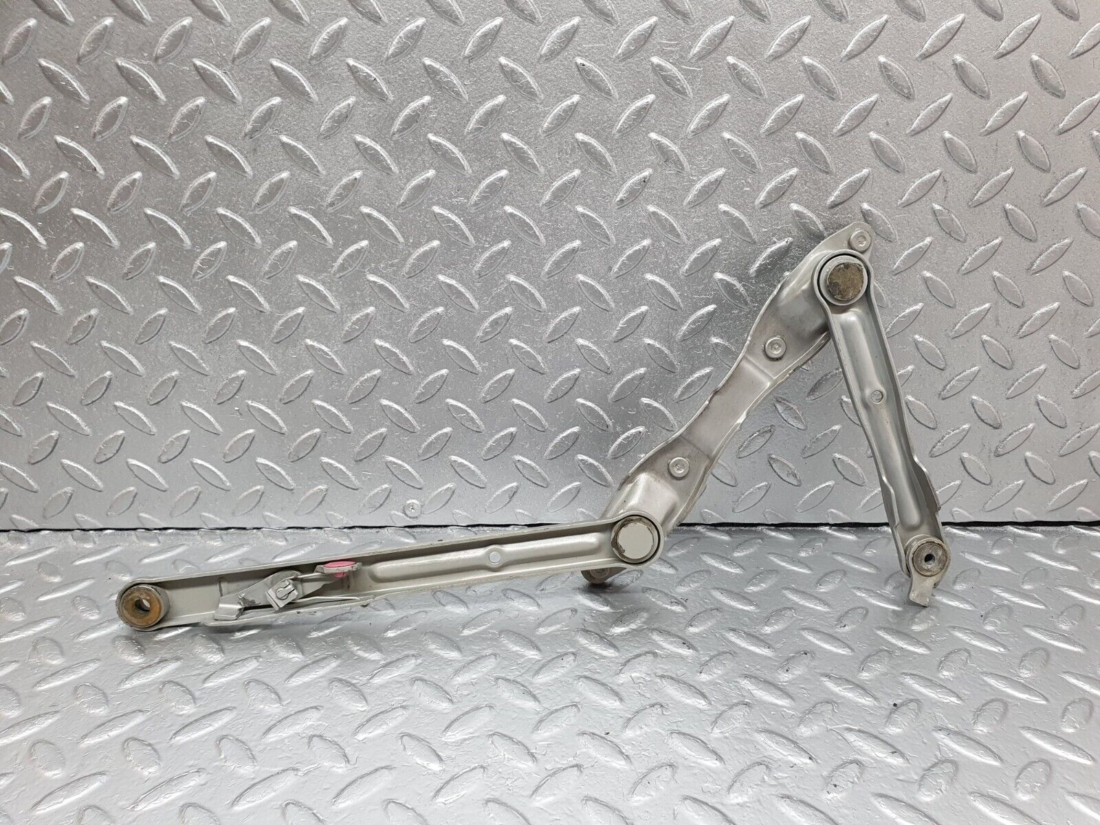 42854 Mercedes-Benz W201 190 2.0L Bonnet Hinge Left Side