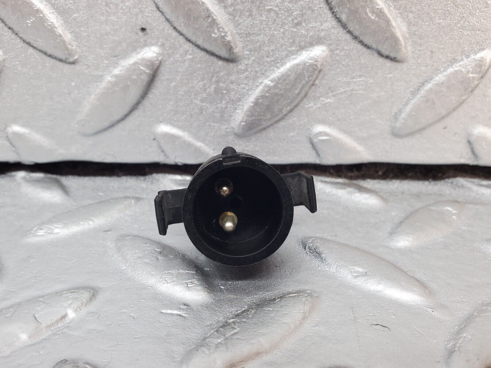 45572 Mercedes-Benz W126 420SE Air Intake Temperature Sensor Bosch 0280130047