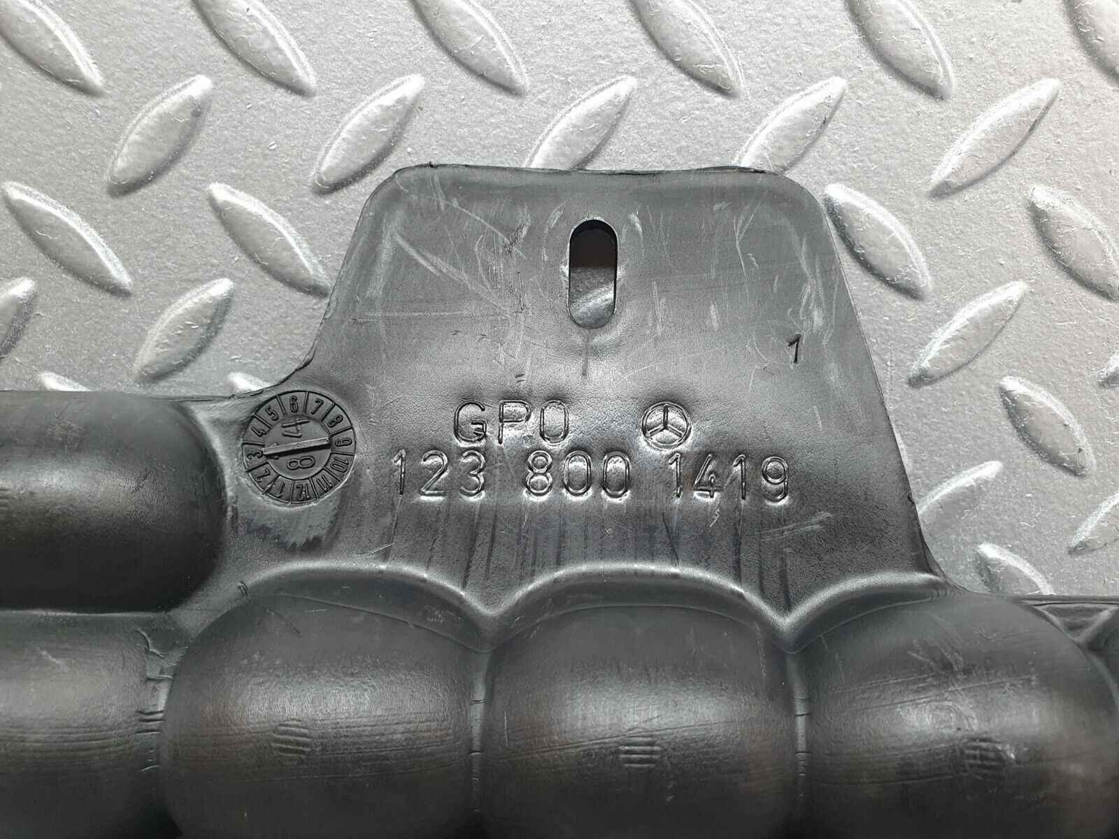 44127 Mercedes-Benz C123 230CE Coupe Vacuum Reservoir Tank 1238001419