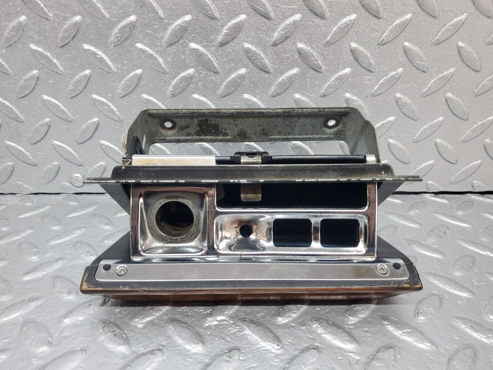 44333 Mercedes-Benz W123 280E Centre Console Ashtray Wood Finish