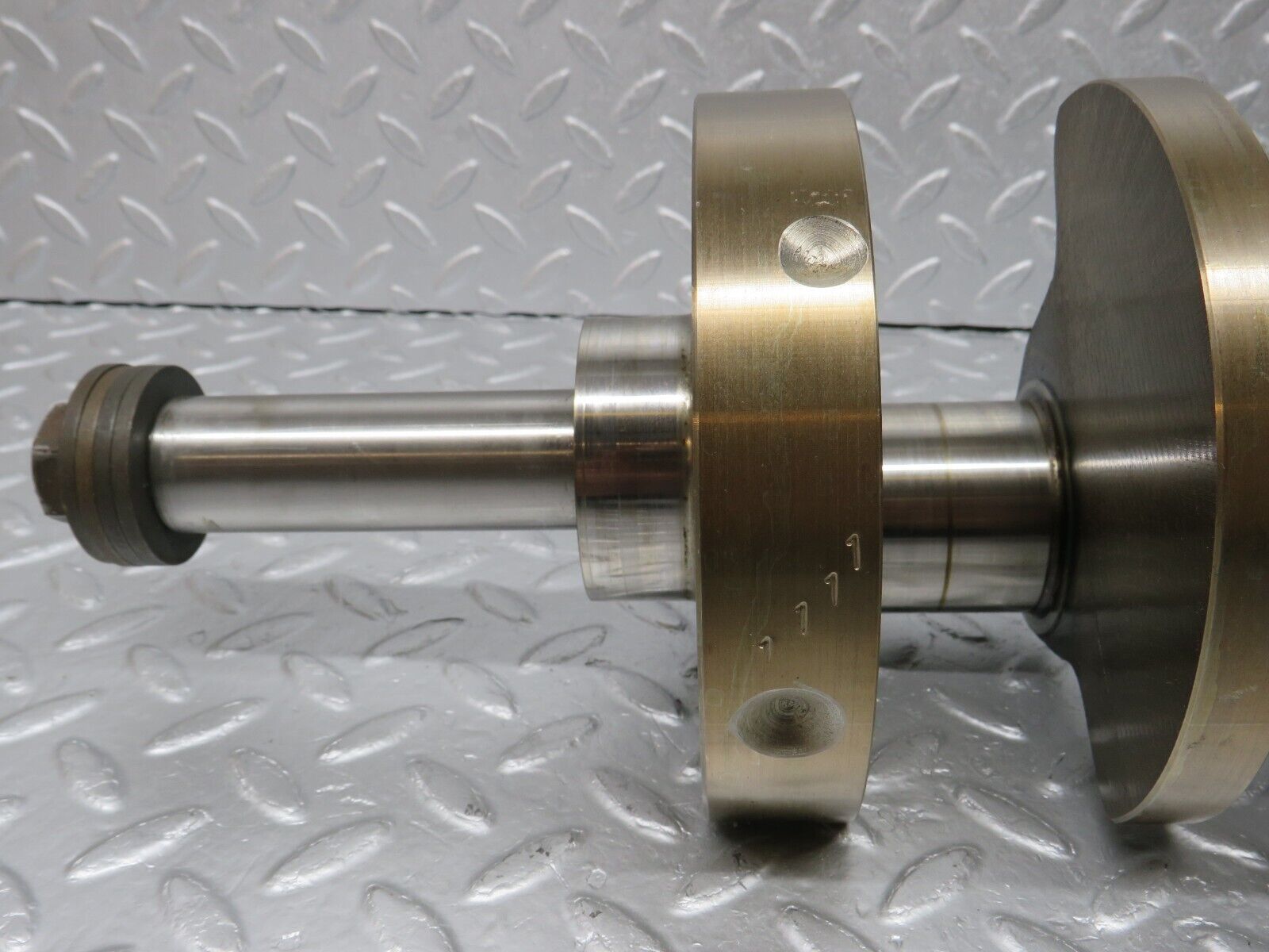 40152 Mercedes-Benz R107 350SL Crankshaft 1160311401