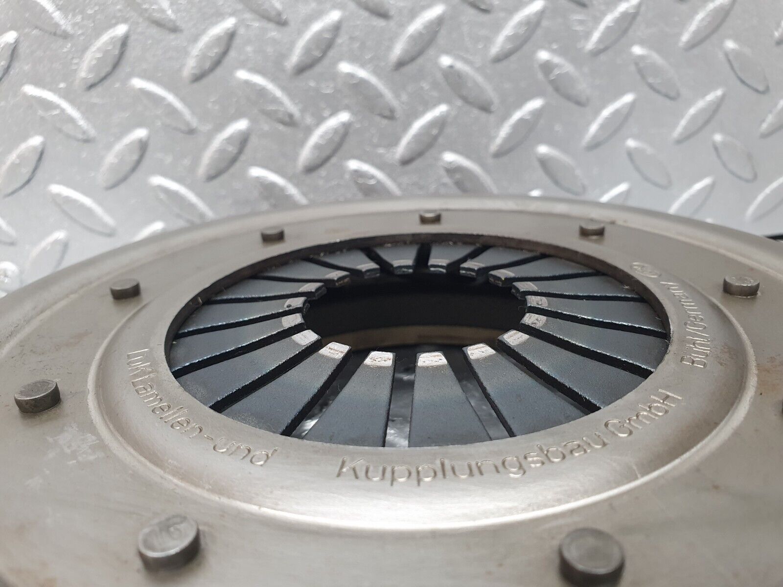 42754 Mercedes-Benz W201 190 2.0L Clutch Pressure Plate Luk 0042505304