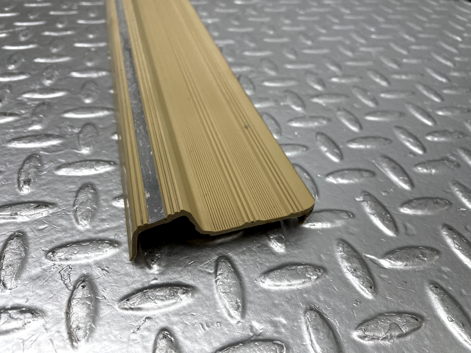 44263 Mercedes-Benz W123 280E Front Left Door Sill Trim Beige