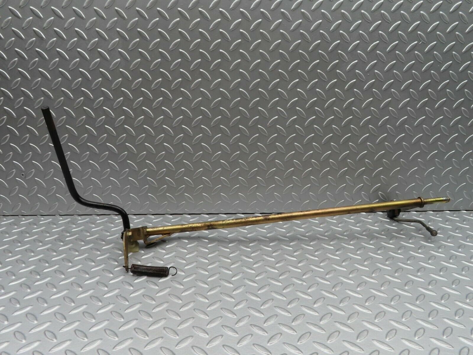 5074 Mercedes-Benz R107 350SL Accelerator Pedal Linkage