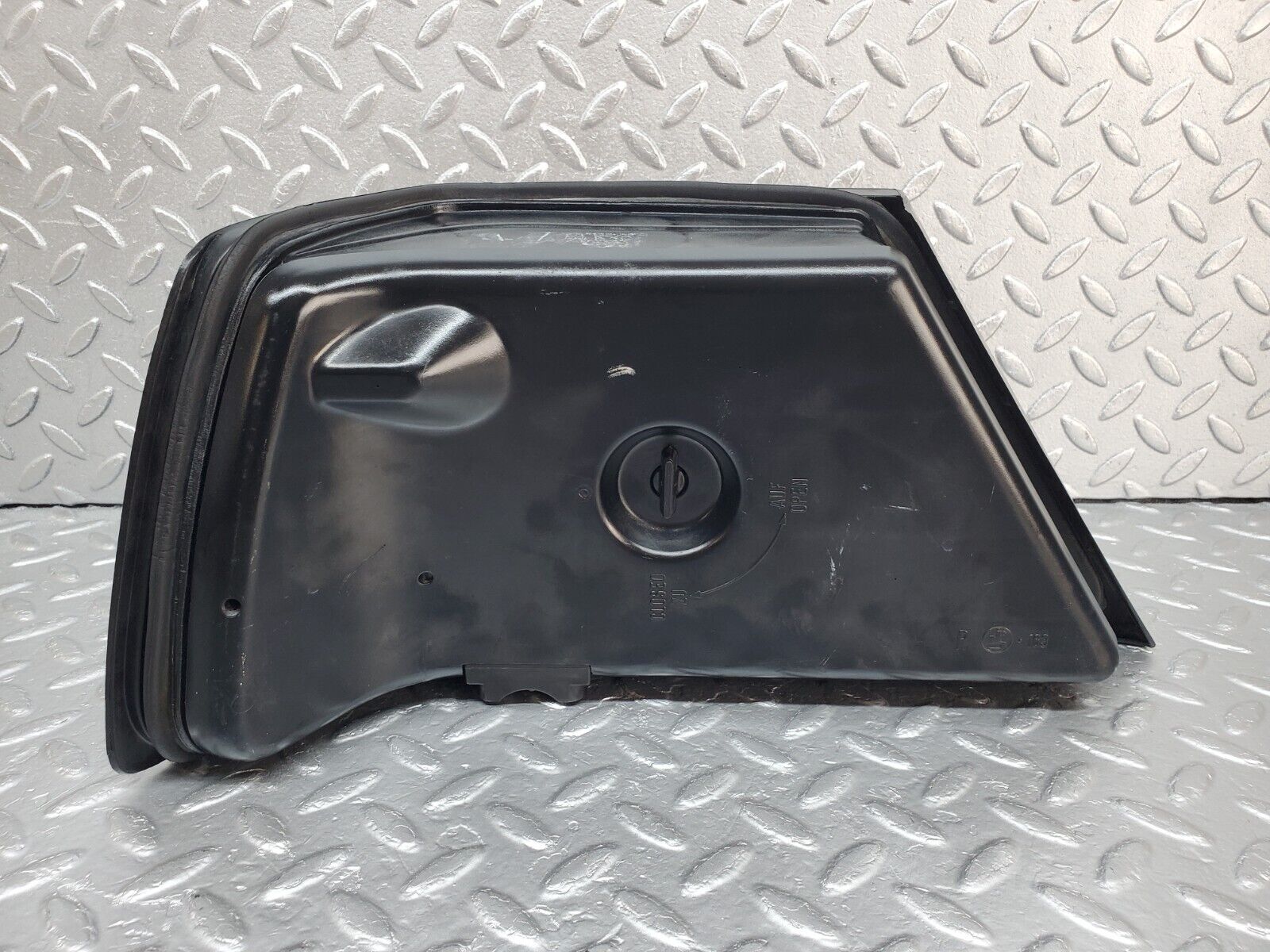 44680 Mercedes-Benz W124 220E Tail Light Right Side Hella