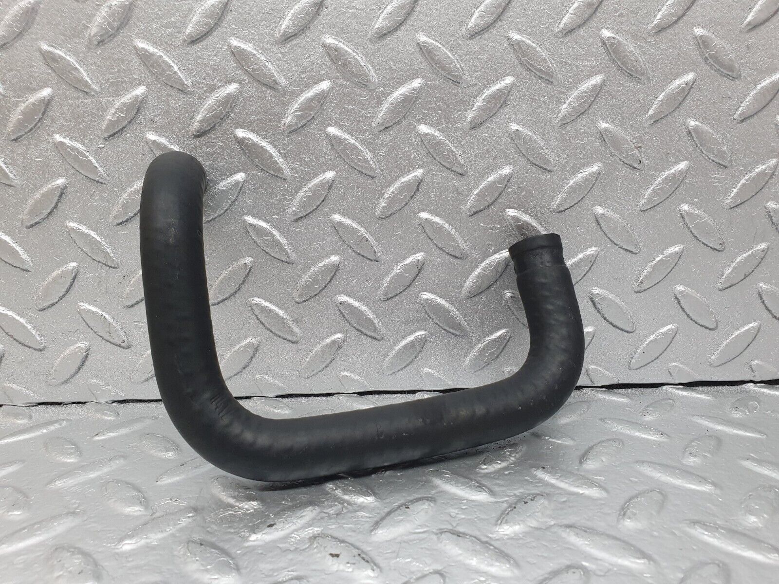 43957 Mercedes-Benz C123 230CE Coupe Heater Radiator Hose Pipe 1238320194