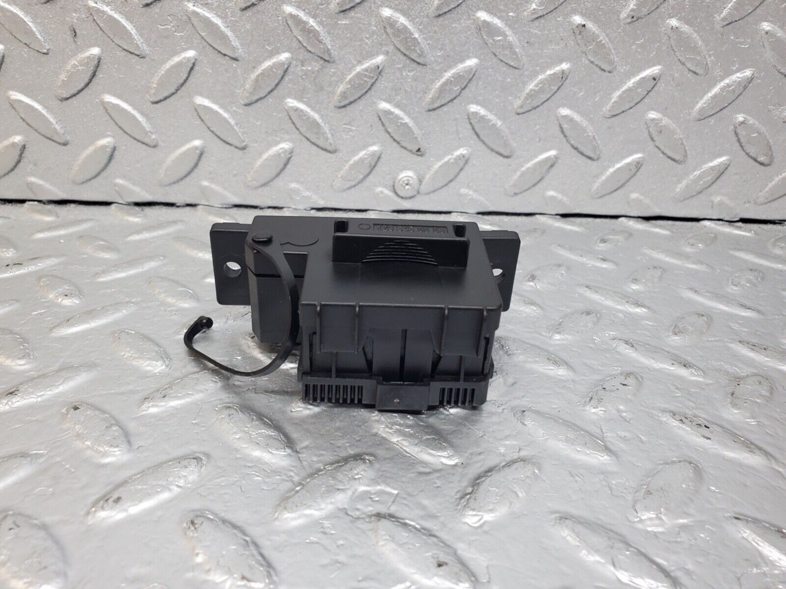 44623 Mercedes-Benz W124 220E Diagnostic Connector 1295455540 1295450003