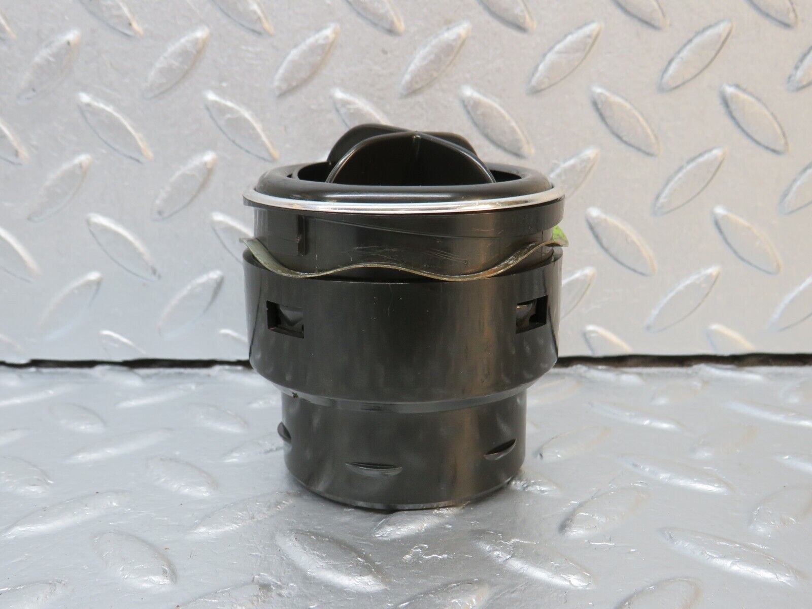 39822 Mercedes-Benz R107 350SL Dashboard Air Vent