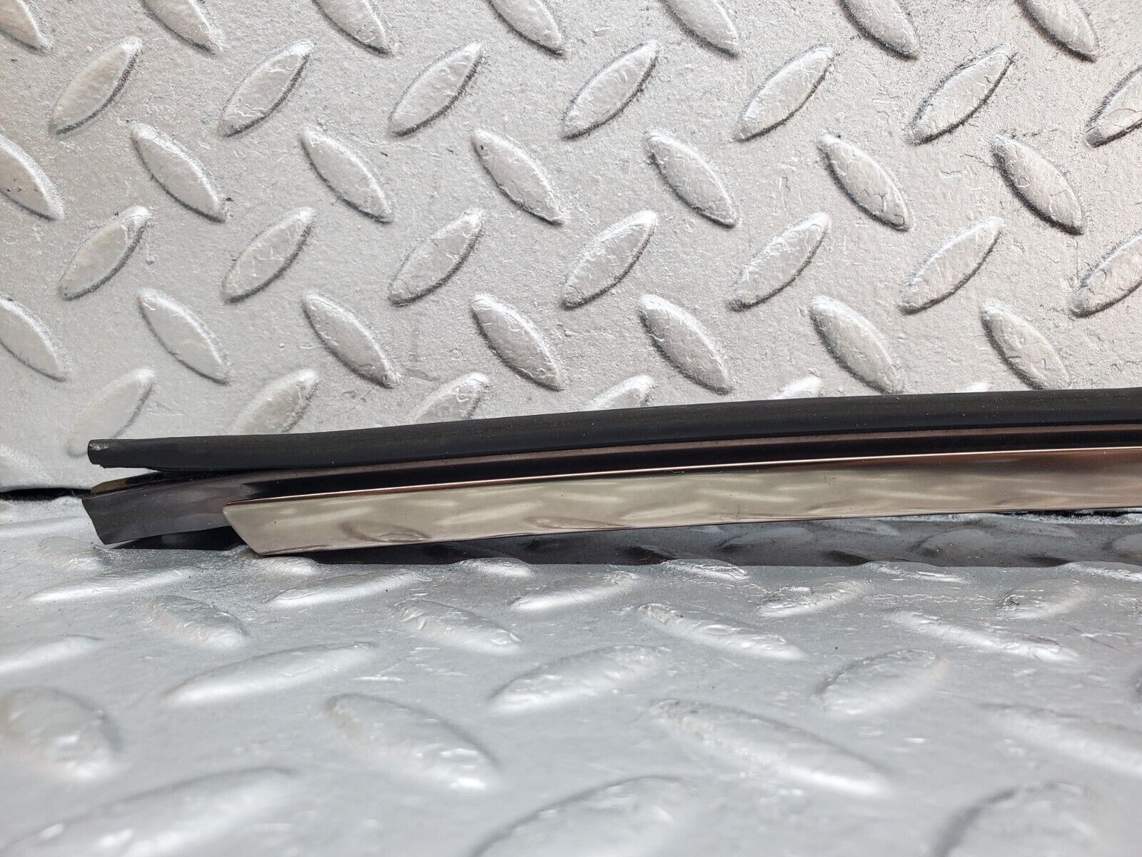 45120 Mercedes-Benz R129 300SL Coupe A Pillar Chrome Trim Cover Left