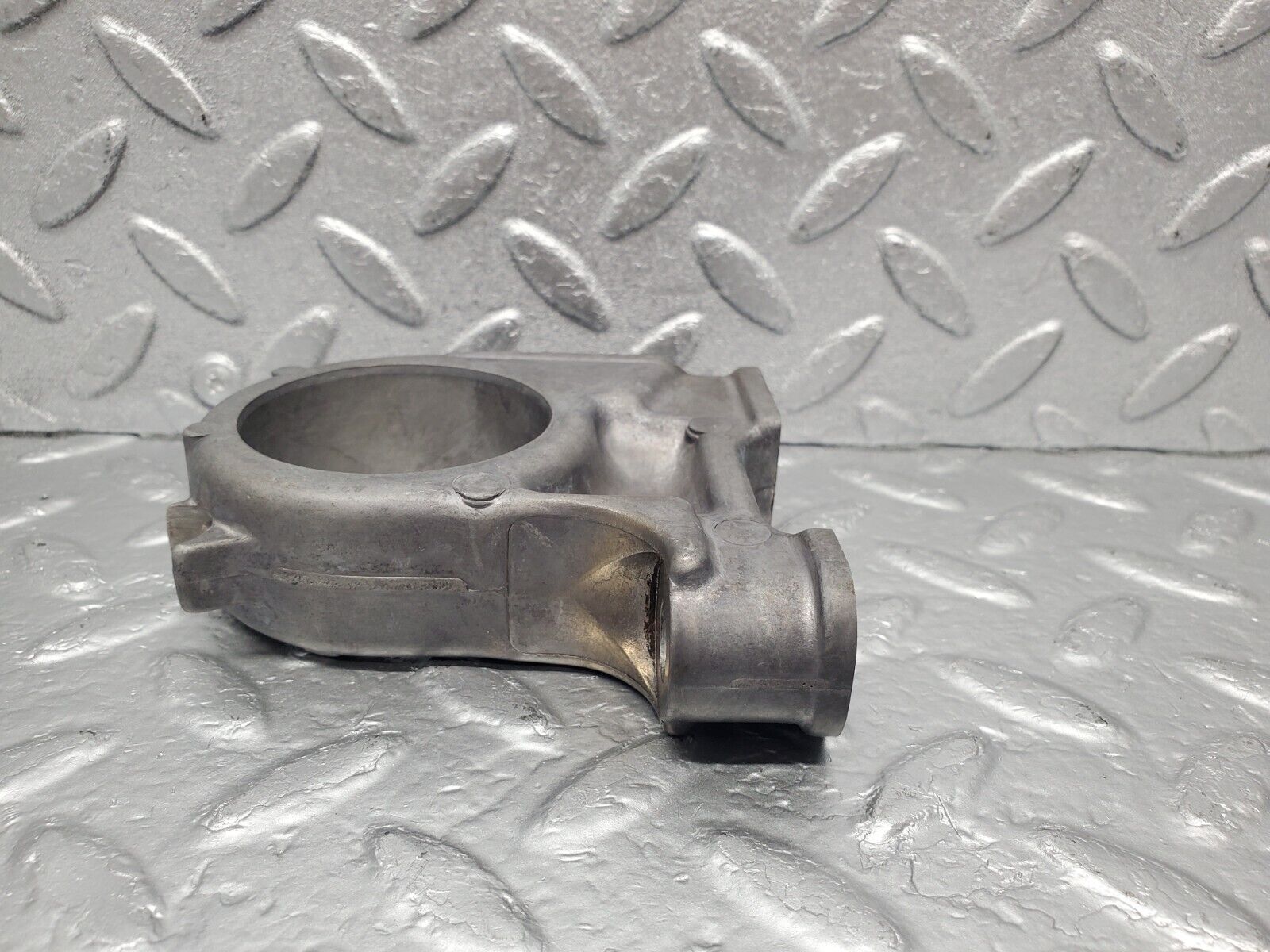 46267 Mercedes-Benz W126 420SE Camshaft Tower Bearing 1160514612