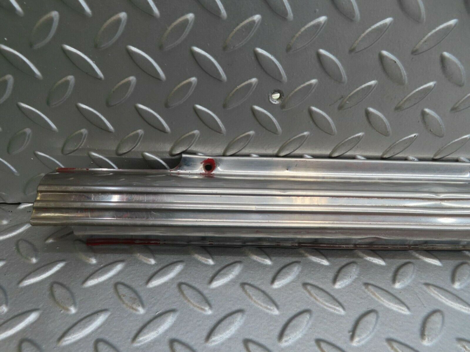 15567 Mercedes-Benz R107 450SL Right Door Sill Chrome