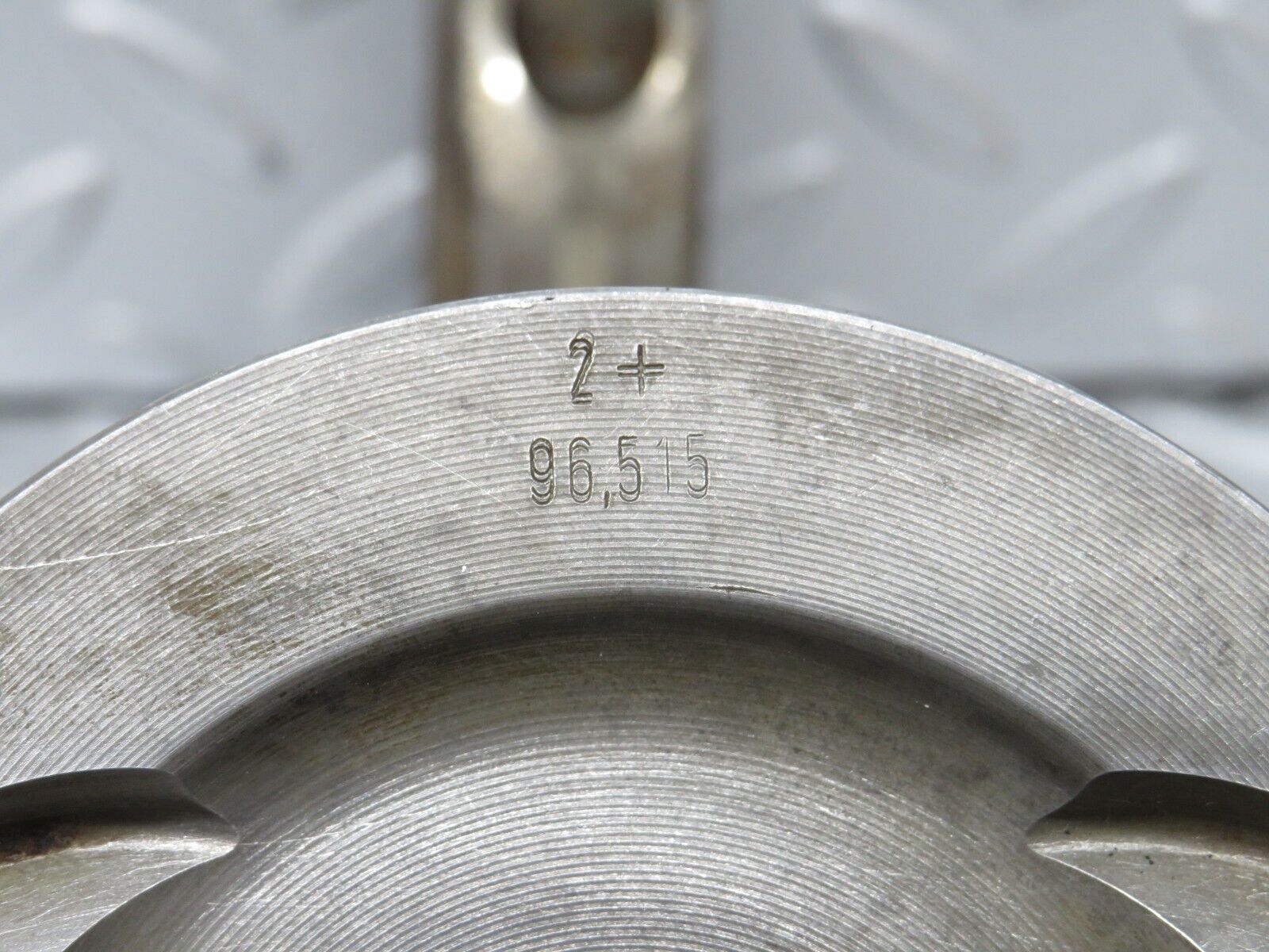 39304 Mercedes-Benz R107 500SL Piston With Connecting Rod 96,515mm