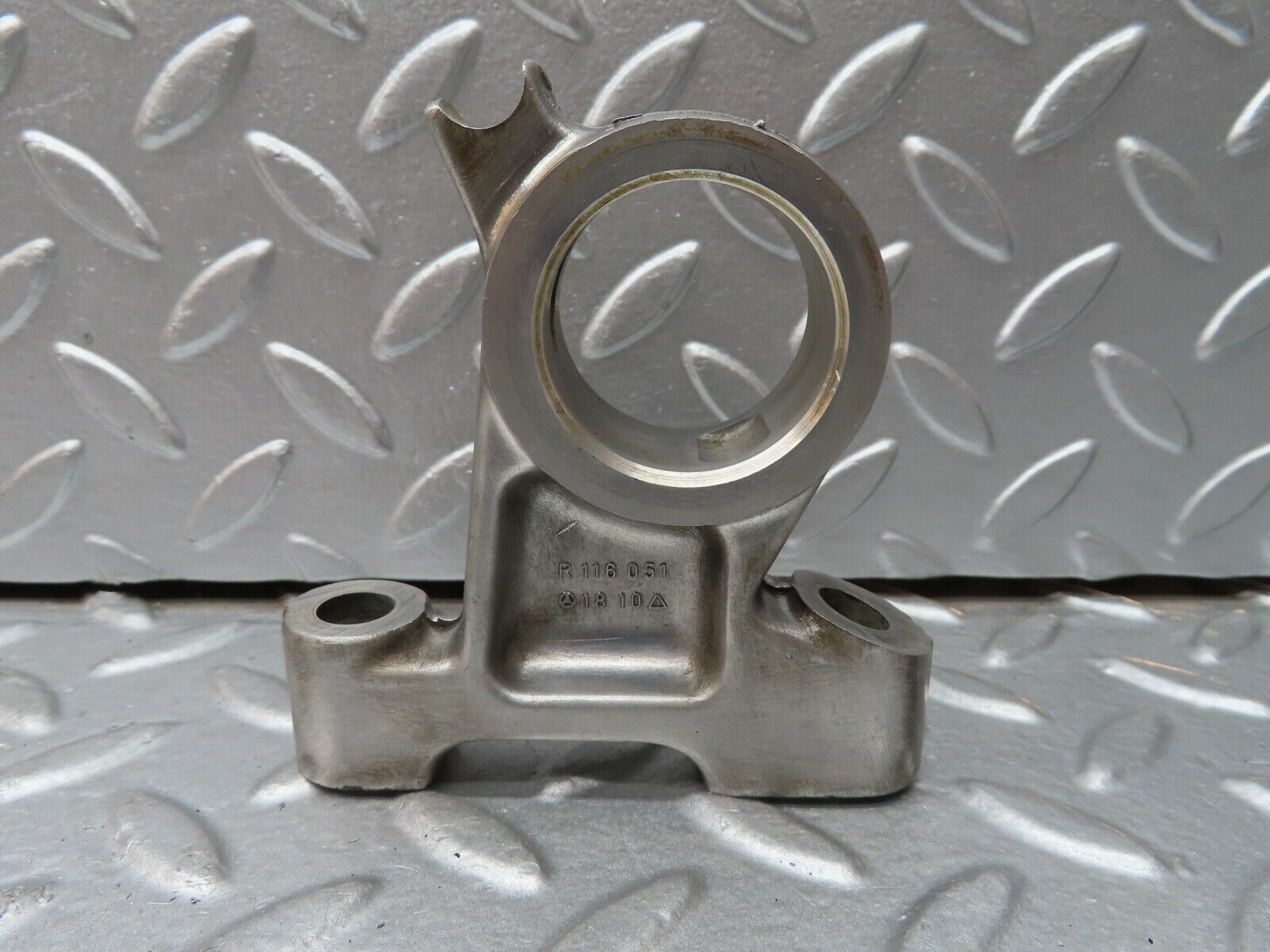 20673 Mercedes-Benz R107 450SL Camshaft Tower Bearing 1160511810