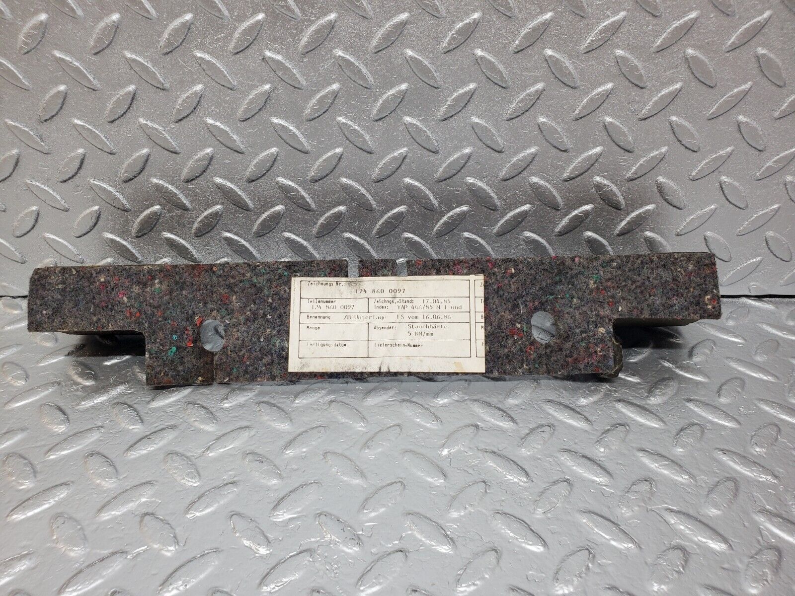 45734 Mercedes-Benz W126 420SE Rear Centre Seat Belt Carpet 1248600097