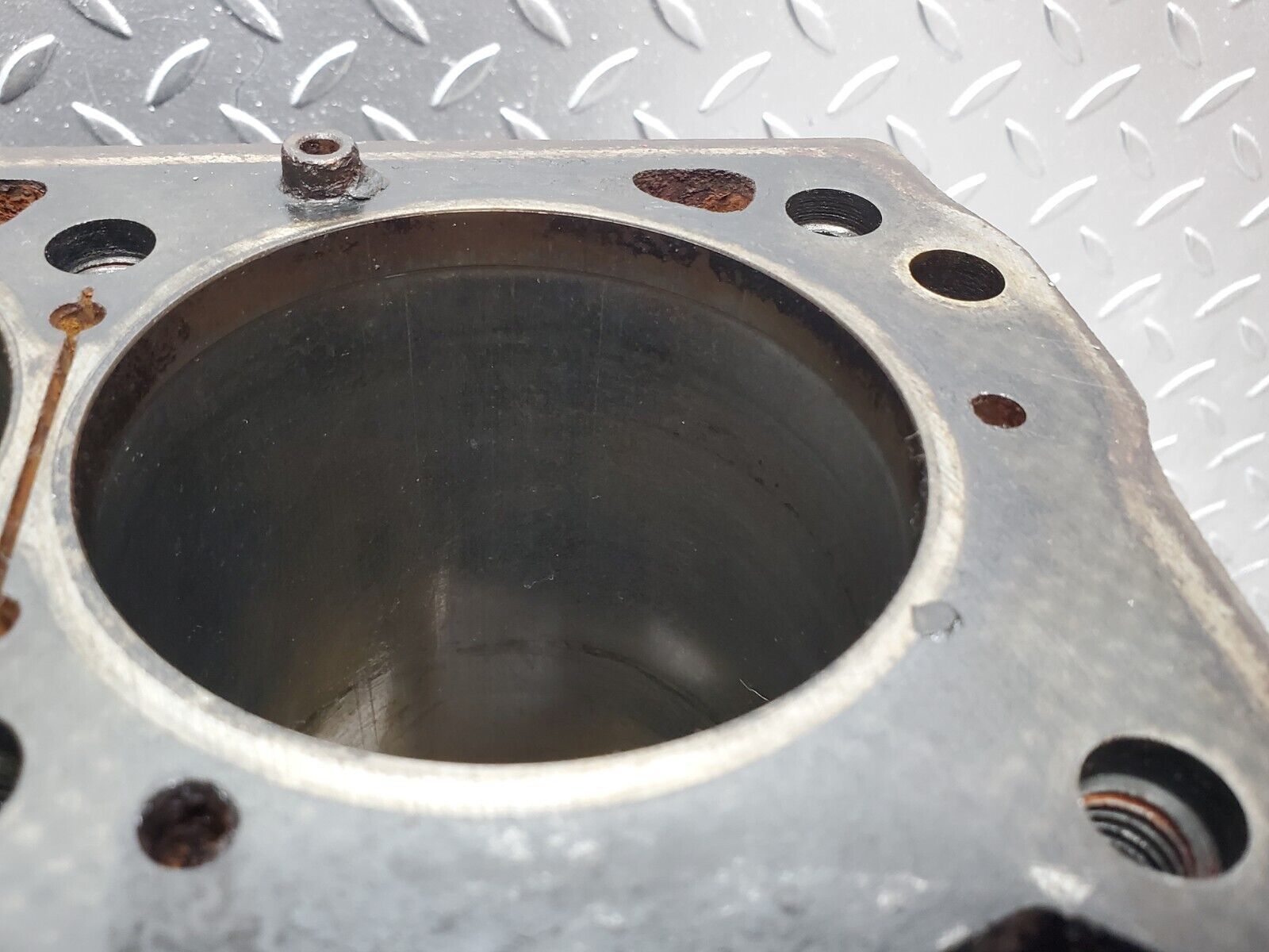 45460 Mercedes-Benz 280E M110.988 Engine Block 1100111101