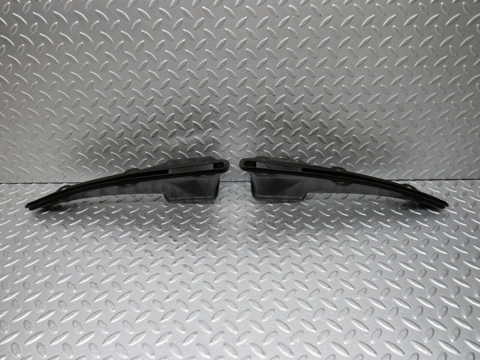 39879 Mercedes-Benz R107 350SL Dashboard Air Vent Duct Pair